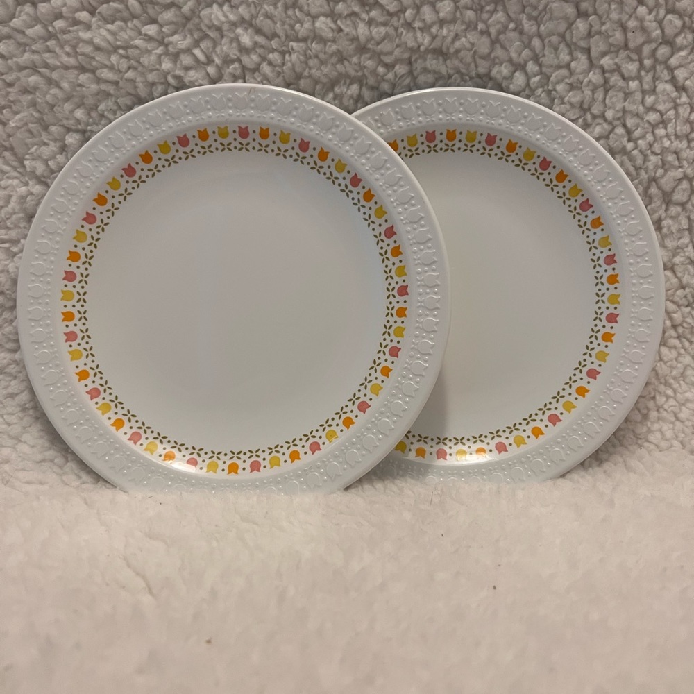 Corning Centura Tulip Pattern Bread Plate